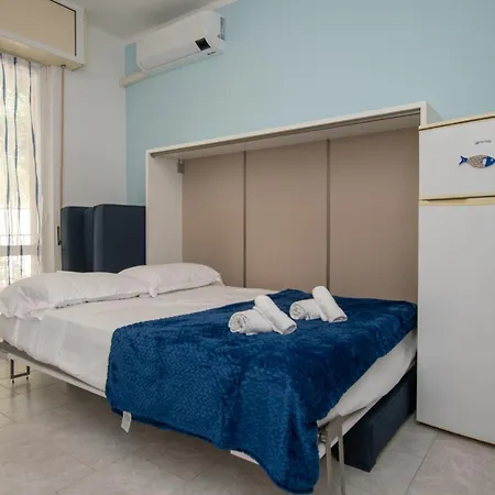 Monolocale Turchese Pietra Ligure